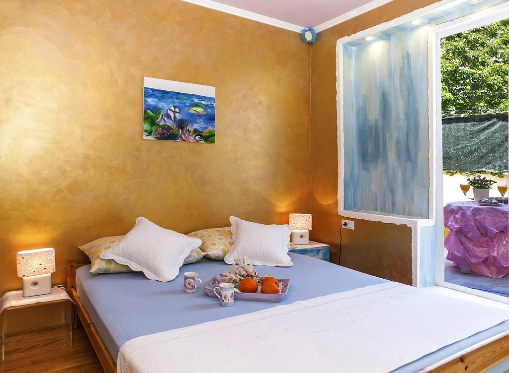 Villa Ria Дуги Рат Екстериор снимка