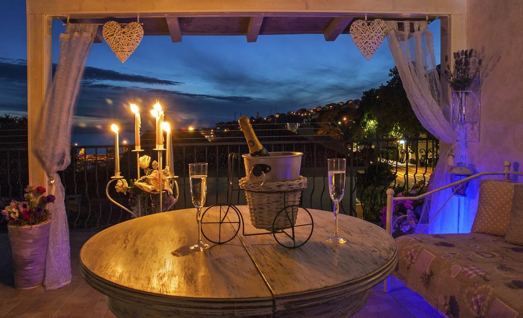 Villa Ria Дуги Рат Екстериор снимка