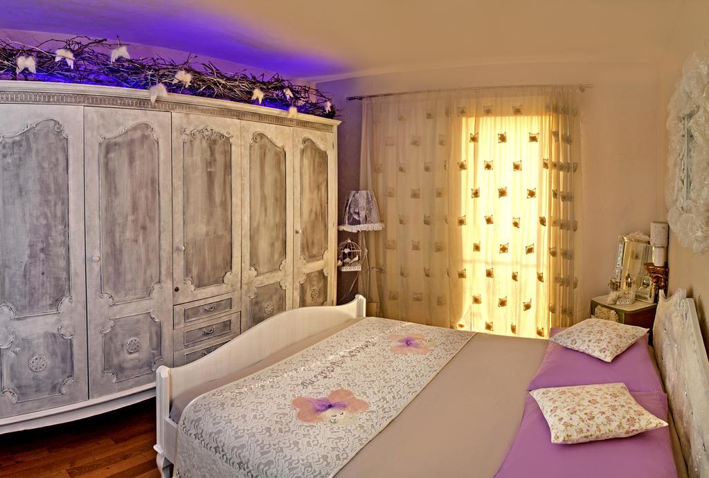 Villa Ria Дуги Рат Екстериор снимка