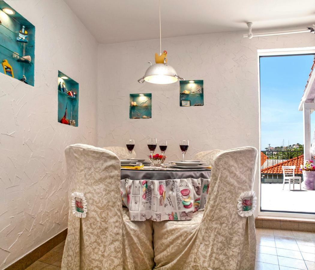 Villa Ria Дуги Рат Екстериор снимка